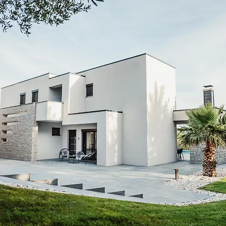 Villa Kara Sevda